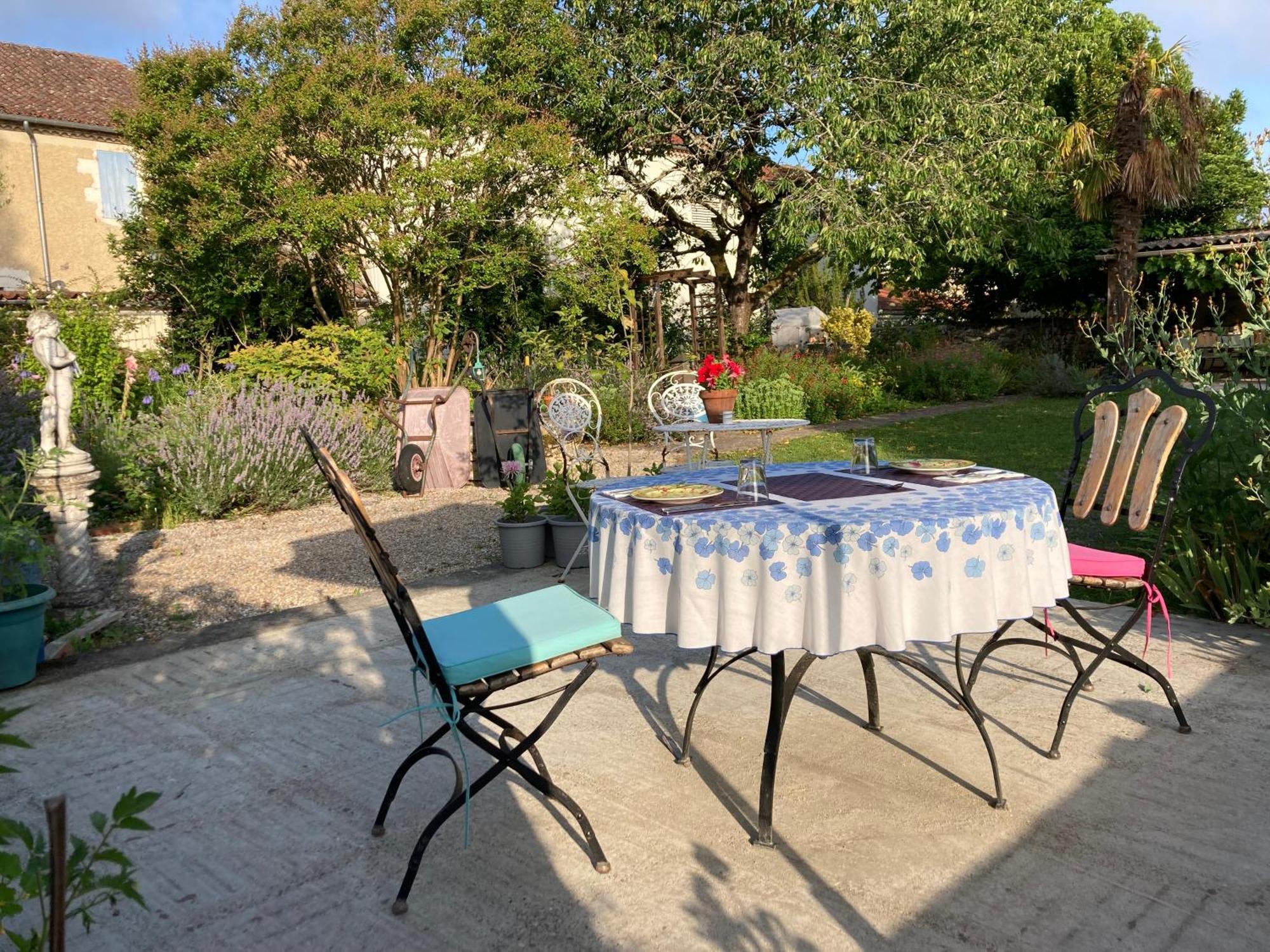 Valence-sur-Baise Le Petit Cochon B&B 외부 사진